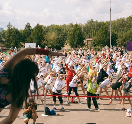 Около 3 тысяч красноярцев отпраздновали День физкультурника