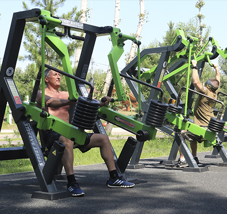 Новая спортивная аллея в Татышев-парке открыта для тренировок и отдыха